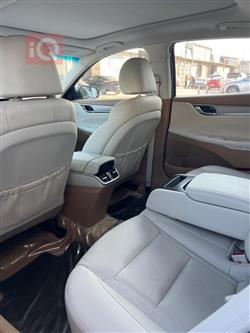 هيونداي أزيرا